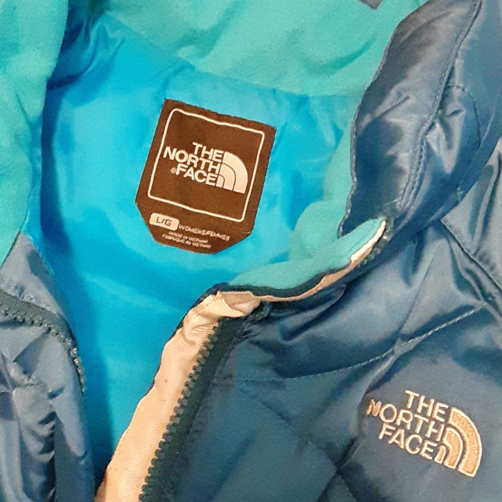 Rare NORTH FACE vest 550 Aconcagua teal/turquoise ski puffer - L - Picture 4 of 9